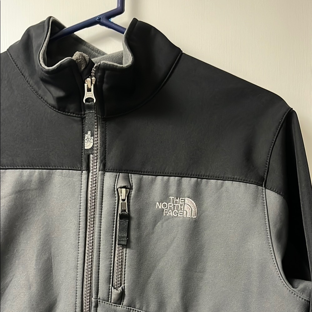 Boy’s XL The North Face jacket